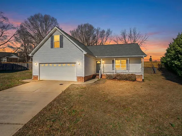 7 Willow Wood Ct, Taylors, SC 29687