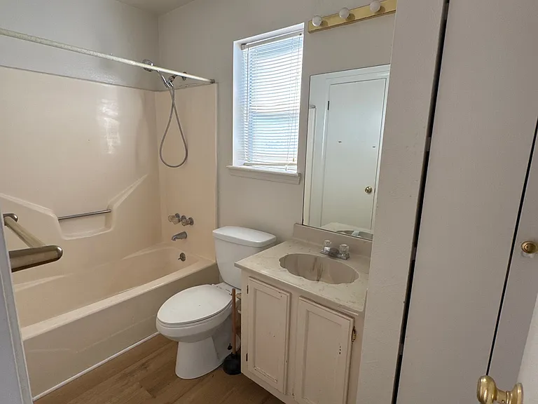 5705 E Texas St #172 — Photo 7