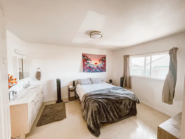 2249 Seaview Ave — Photo 10