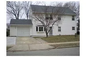 76 Ashley Rd photo 1
