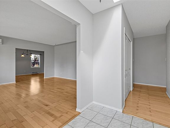 2nd image of 625 Forsyth Ave