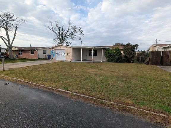 2nd image of 3743 Elmwood Dr