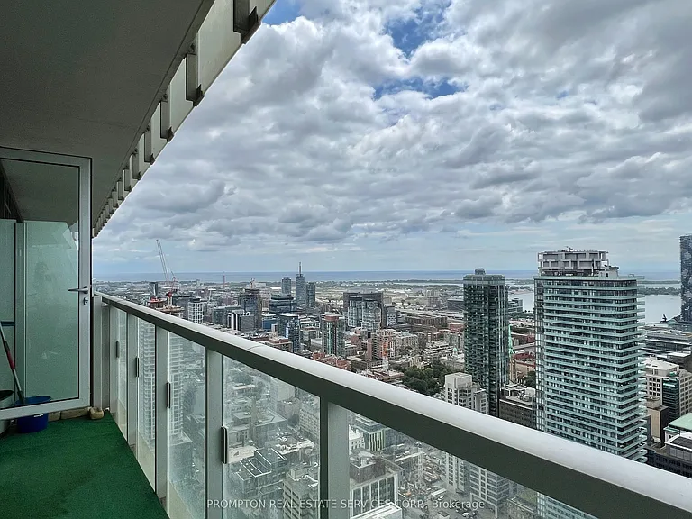 197 Yonge St #4407 — Photo 22