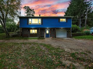 9490 W Peck Rd, Greenville, MI 48838