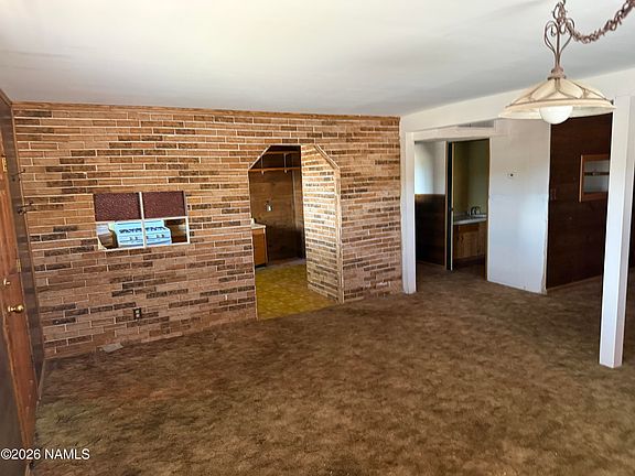 4th image of 104 La Jolla St