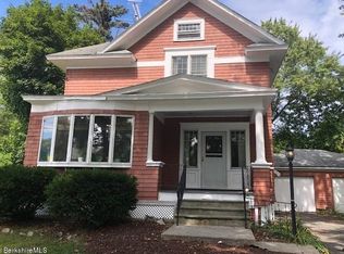 71 Maple St, Hinsdale, MA 01235