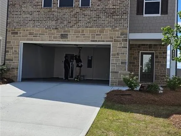 3250 Westgate Park Dr, Loganville, GA 30052