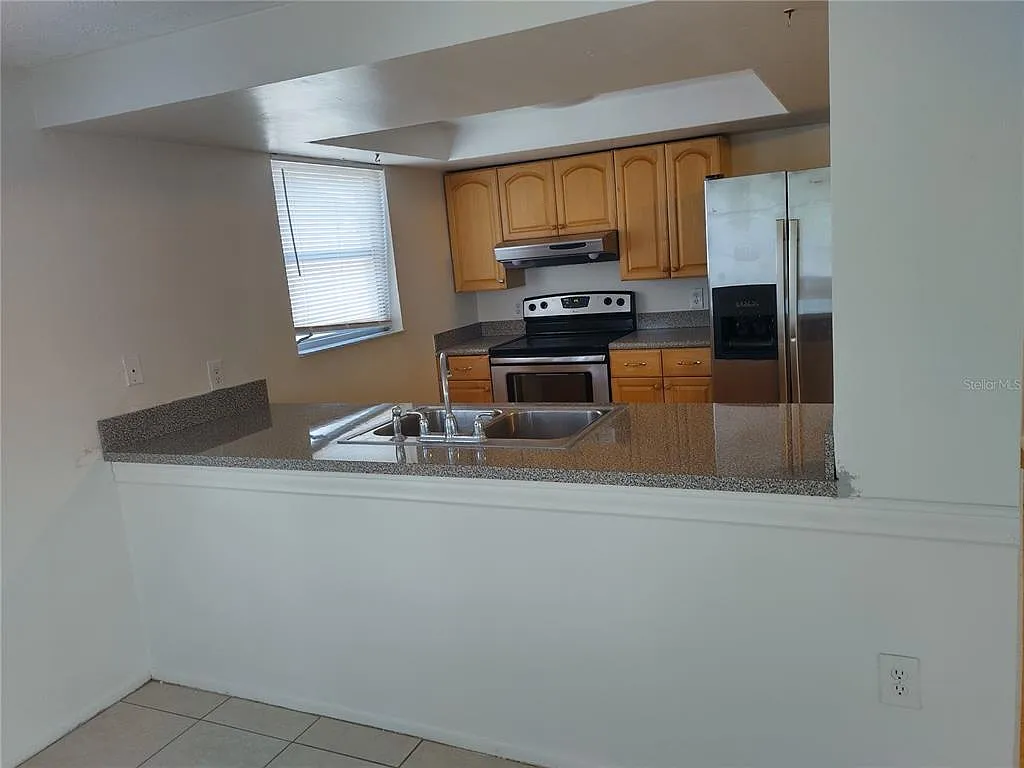 3 bed, 2.0 bath, 1314 sqft, $1,595 — Photo 3