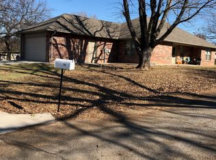 124 W 4th St, Chandler, OK 74834