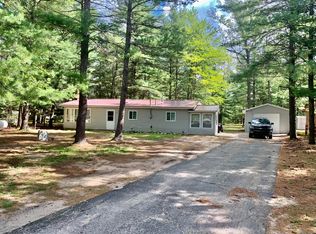 1197 Oakwood Trail Rd, Luzerne, MI 48636