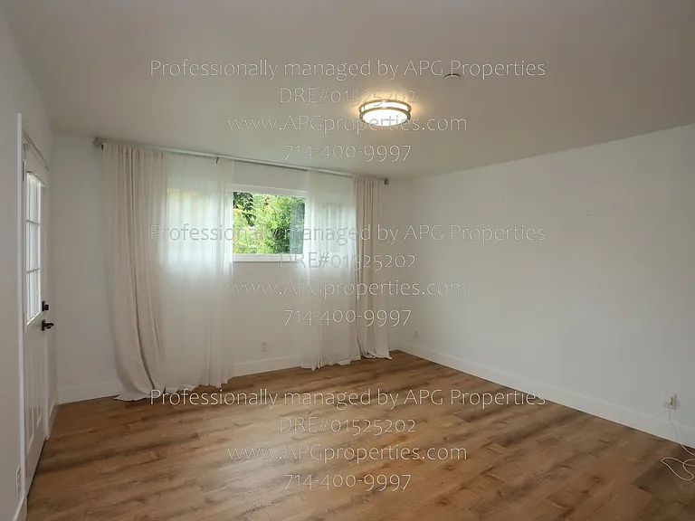 829 N Elmwood St — Photo 16
