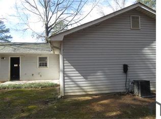 613 Windsor Dr SE, Conyers, GA 30094