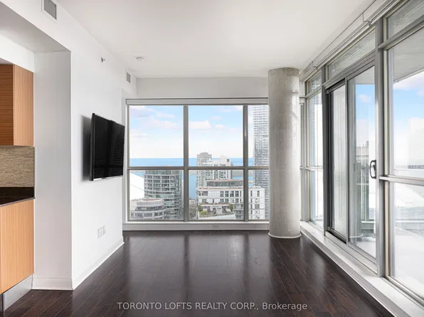375 King St W, Toronto, ON