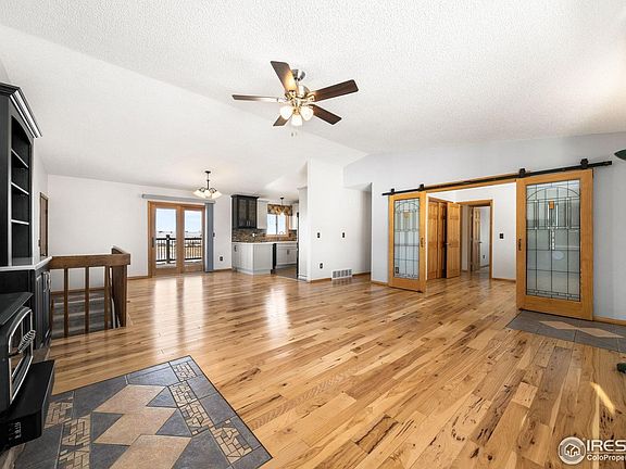 3rd image of 45795 Coal Creek Dr