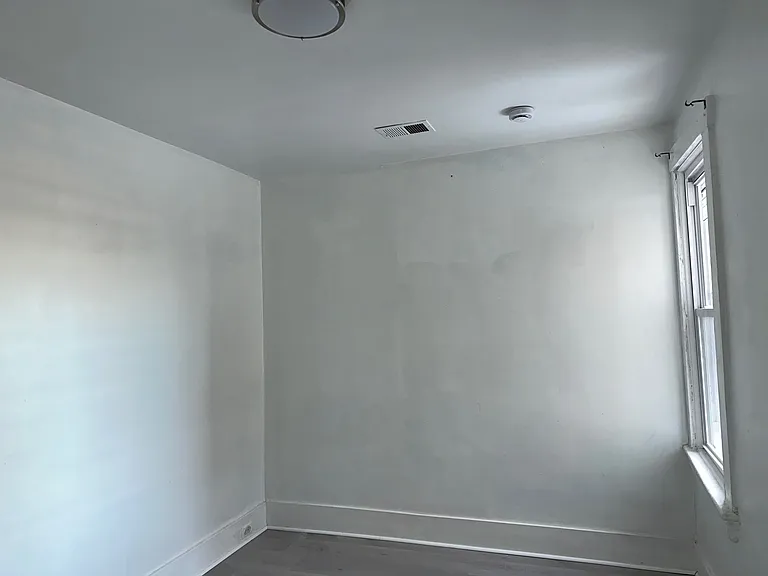 336 Broad St — Photo 18