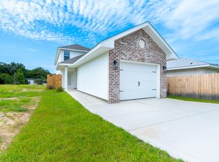 110 2nd Ave, Shalimar, FL 32579