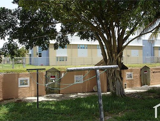 2nd image of 1821 NW 155th St