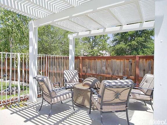 5th image of 4031 Lochaber Dr