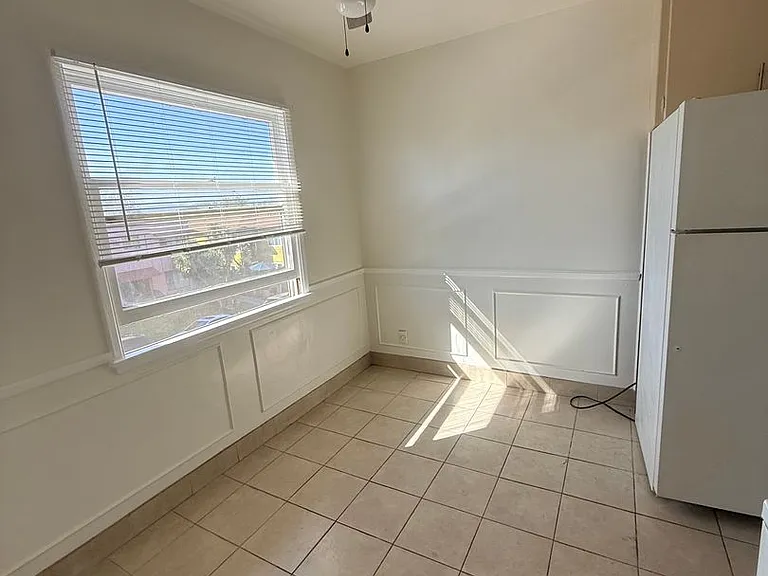 4156-4164 Somerset Dr — Photo 3