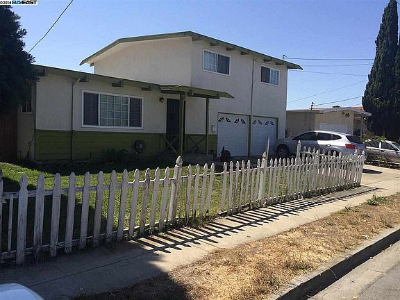 2nd image of 36787 Burdick St