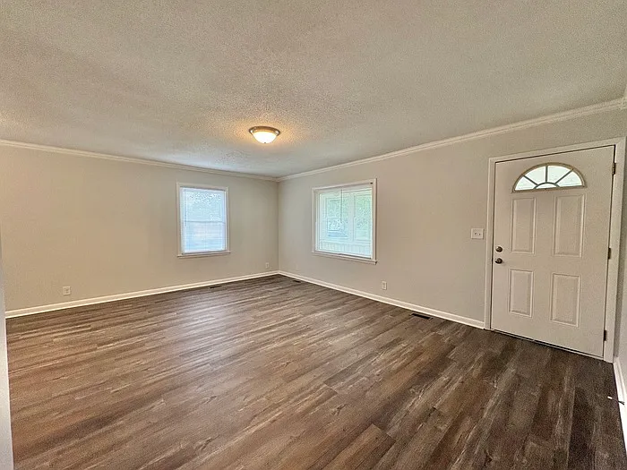 4004 Carlos Ave — Photo 3