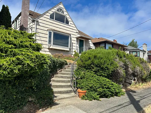 3053 36th Ave SW Photo 1