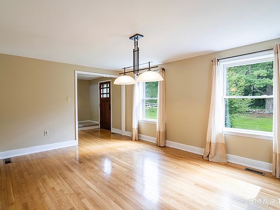 5th image of 160 Westford Road