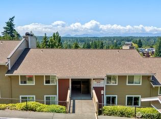 20145 Vikings Crest Loop NE APT 3-204, Poulsbo, WA 98370