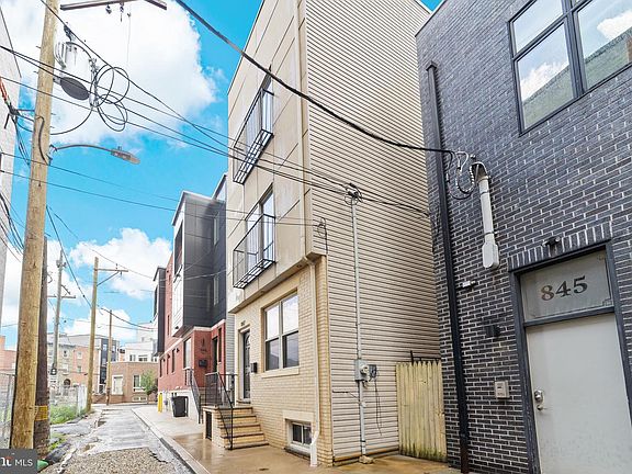 5th image of 847 Cameron St