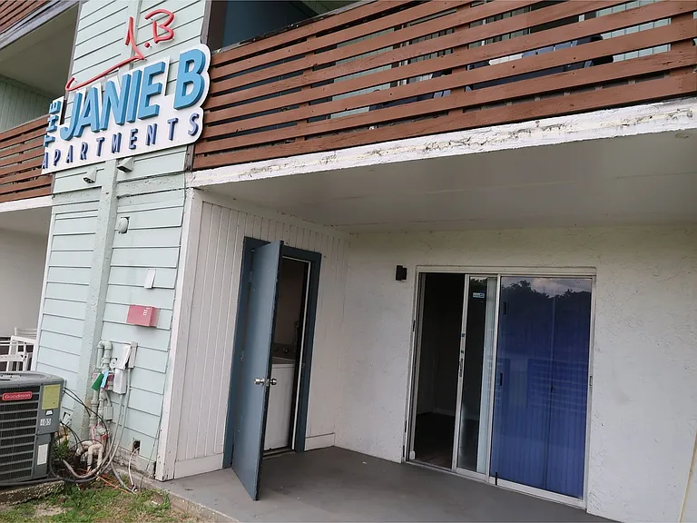 Janie B Apartments — Photo 25