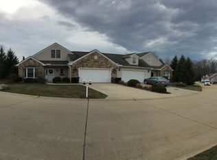 158 Stonecreek Dr, Cleveland, OH 44143