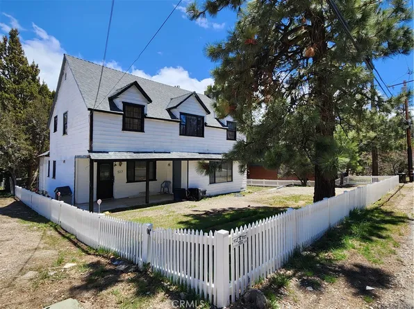 517 Victoria Ln, Sugarloaf, CA 92386