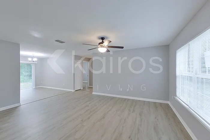 3 bed, 2.0 bath, 1311 sqft, $1,895 — Photo 2