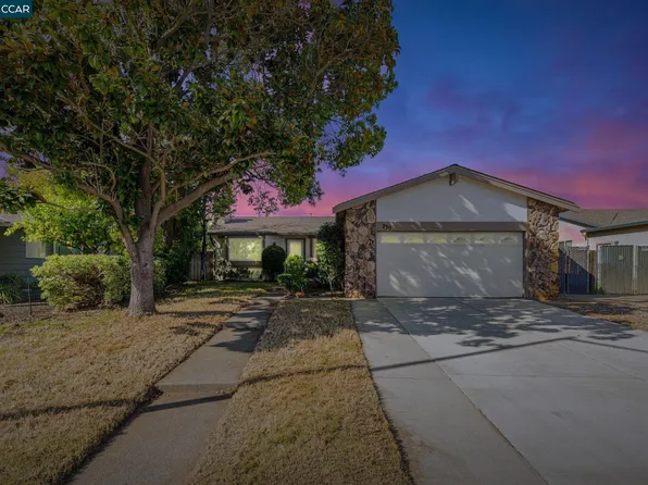 730 Walnut Dr, Oakley, CA 94561
