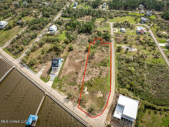 3rd image of 1910 N Beach Blvd
