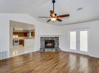 2045 Burjonik Ln, Navarre, FL 32566