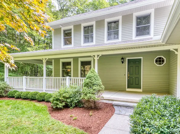 3 Westgate Road, Columbia, CT 06237