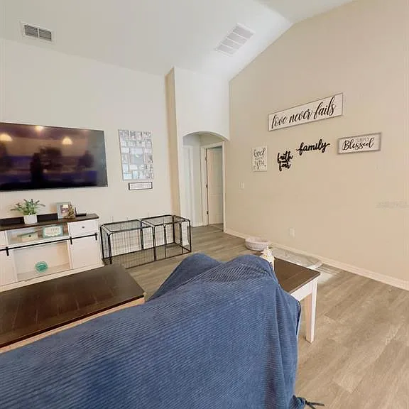 5436 Geneva Way — Photo 8