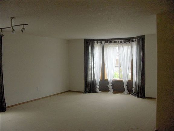 living rm.