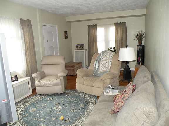 5th image of 522 Lake Ave