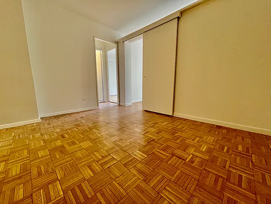 Rented by R New York | media 29