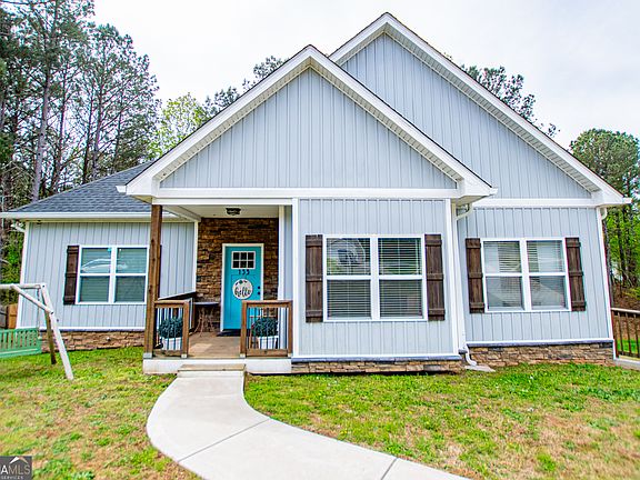 2nd image of 133 Pebblebrook Way