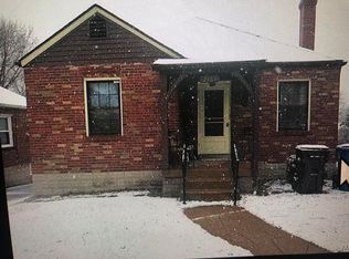 2469 Brown Rd, Saint Louis, MO 63114