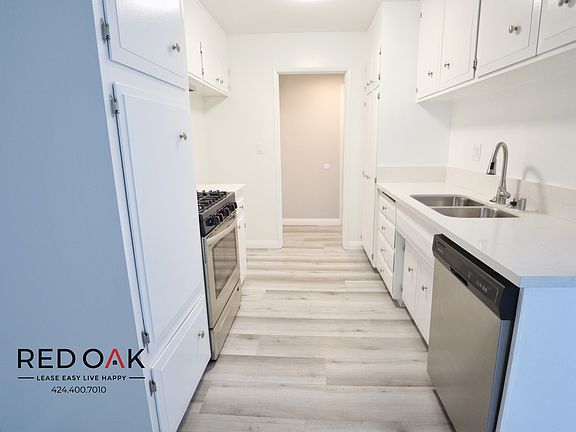 4th image of 4433 Colbath Ave APT 37