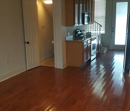 4th image of 1214 Lyons St