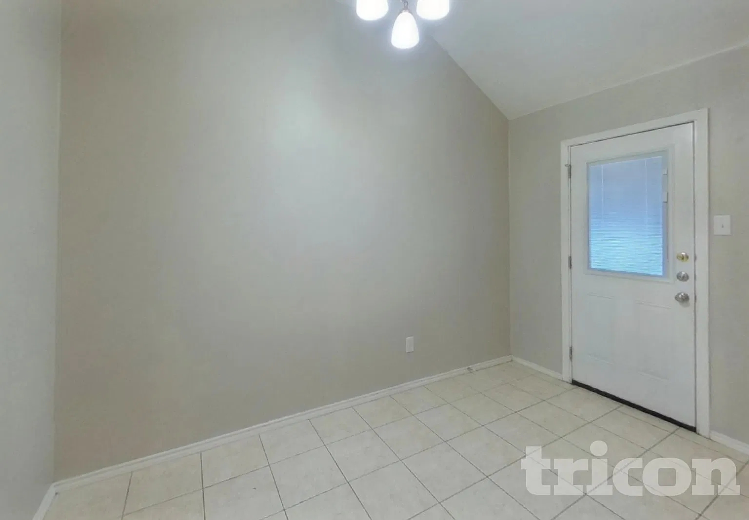 110 Forest Park Lane Red Oak TX — Photo 4