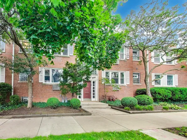 6555 N Damen Ave #2, Chicago, IL 60645