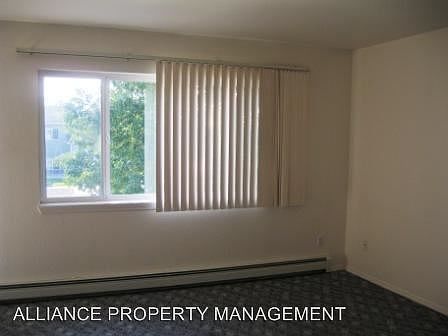 3rd image of 701 Mantle Dr APT B