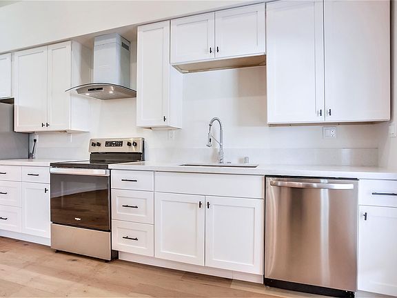5th image of 1550 S Juniper St S #268