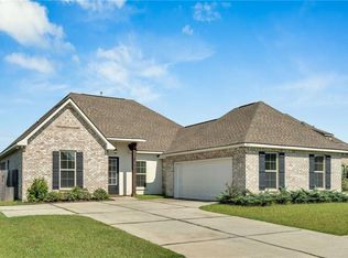 245 Royal Oak Blvd, Thibodaux, LA 70301